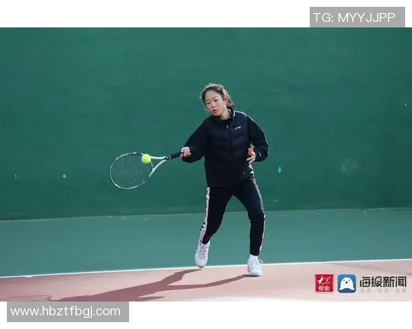 重庆网球队在杯赛中的灵活性表现分析与战术探讨